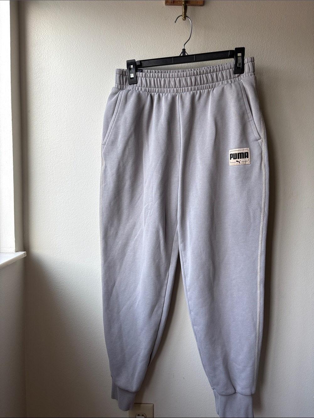 Puma Men’s Gray Joggers Size Medium